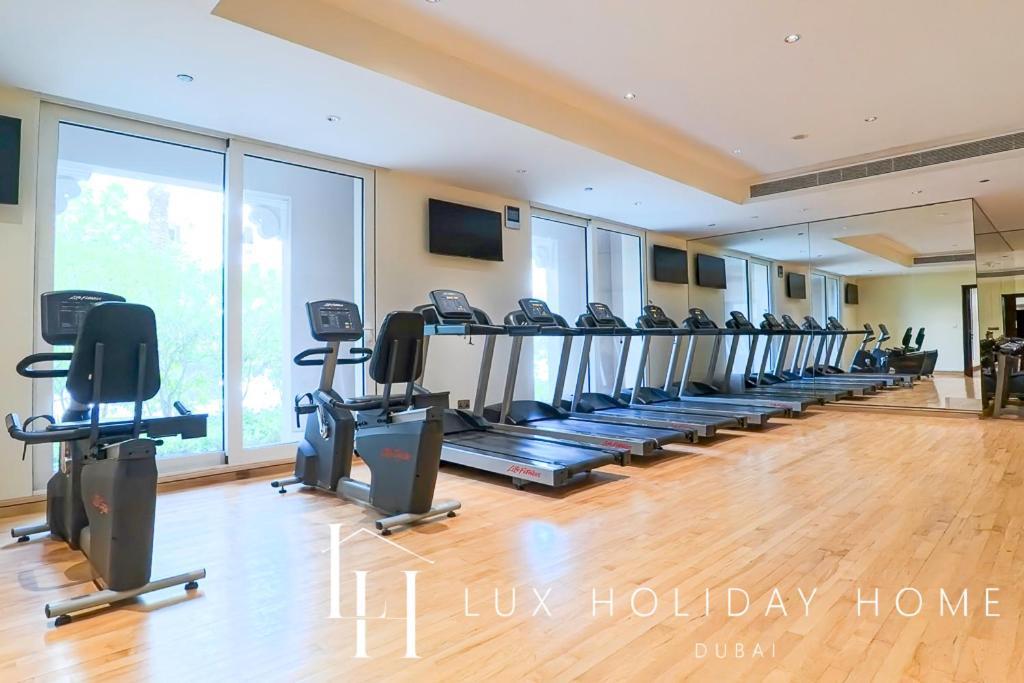 Lux The Grandeur Palm Garden View Apartment